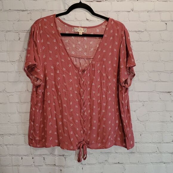 Pink Republic Tops - Pink Republic boho tie front top size XL